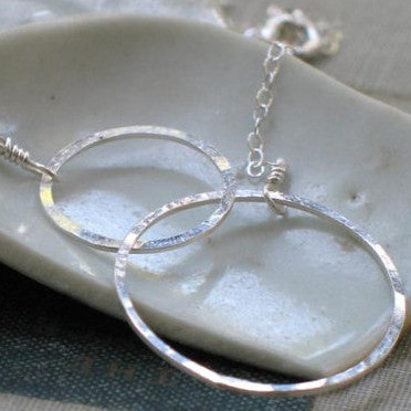 Interlocked Circles Necklace