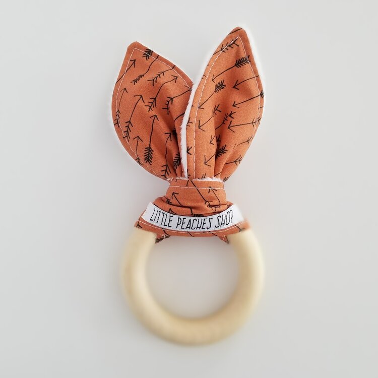 Bunny Teether in Clay Arrows