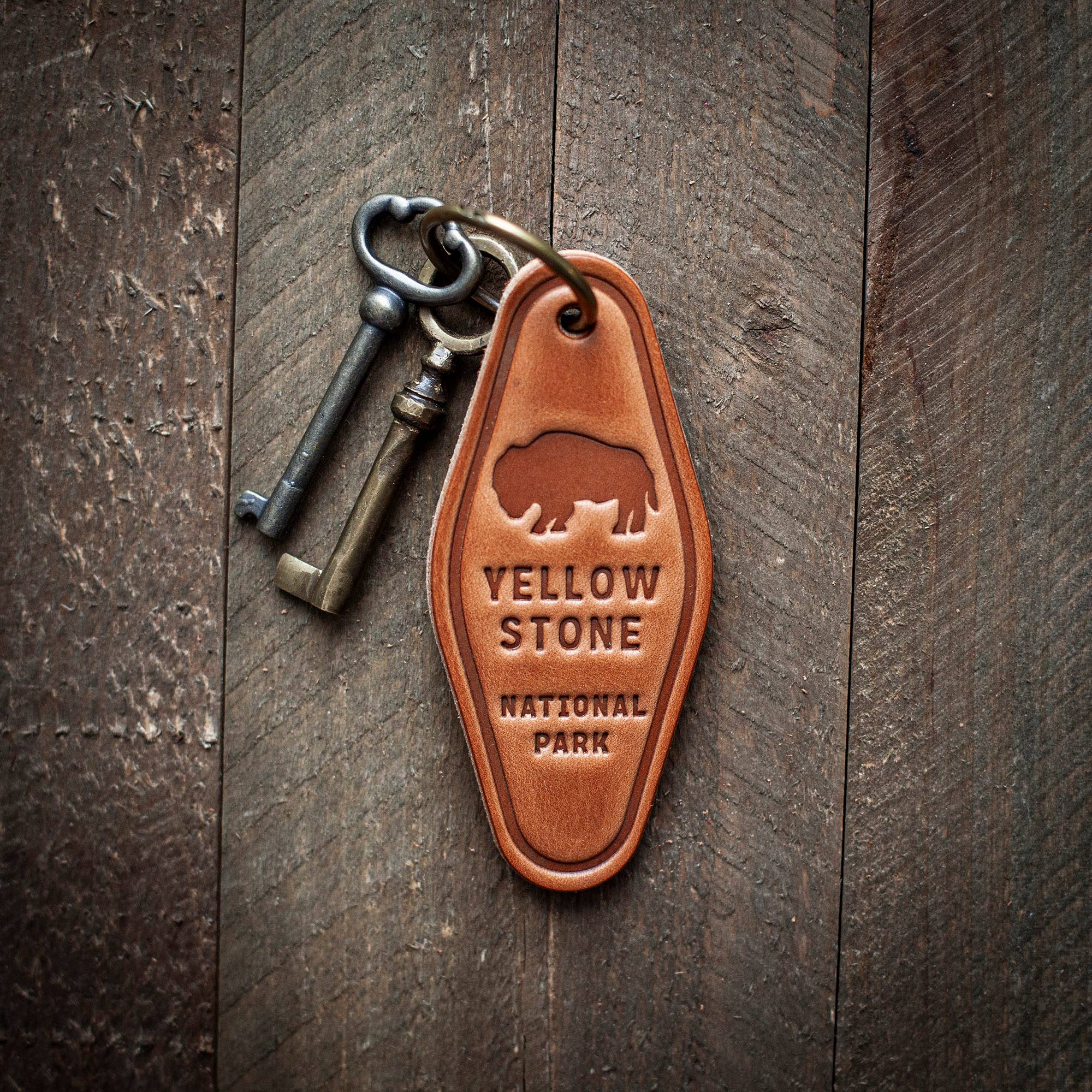 Yellowstone National Park Leather Keychain Motel Style