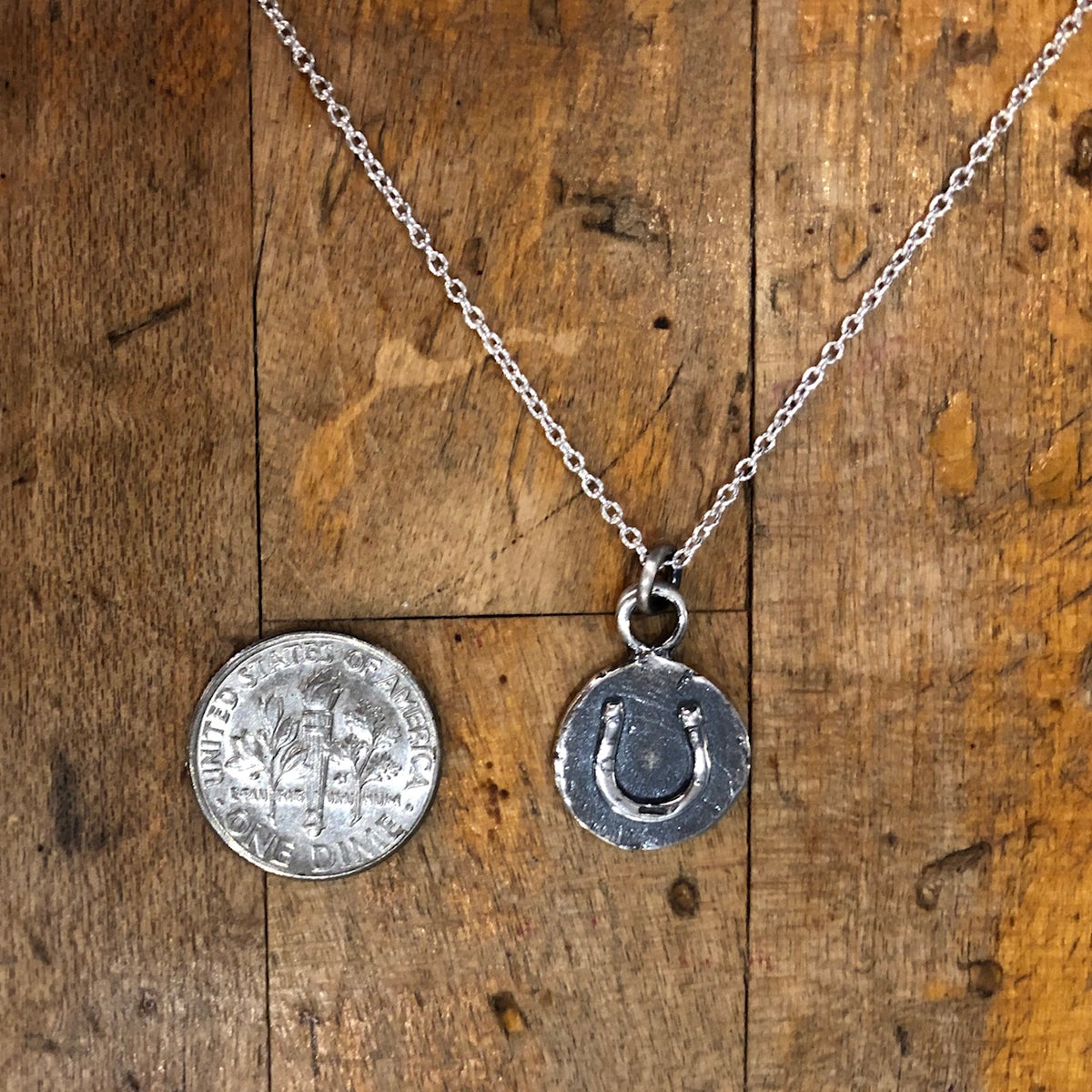 Horseshoe Cutie Necklace