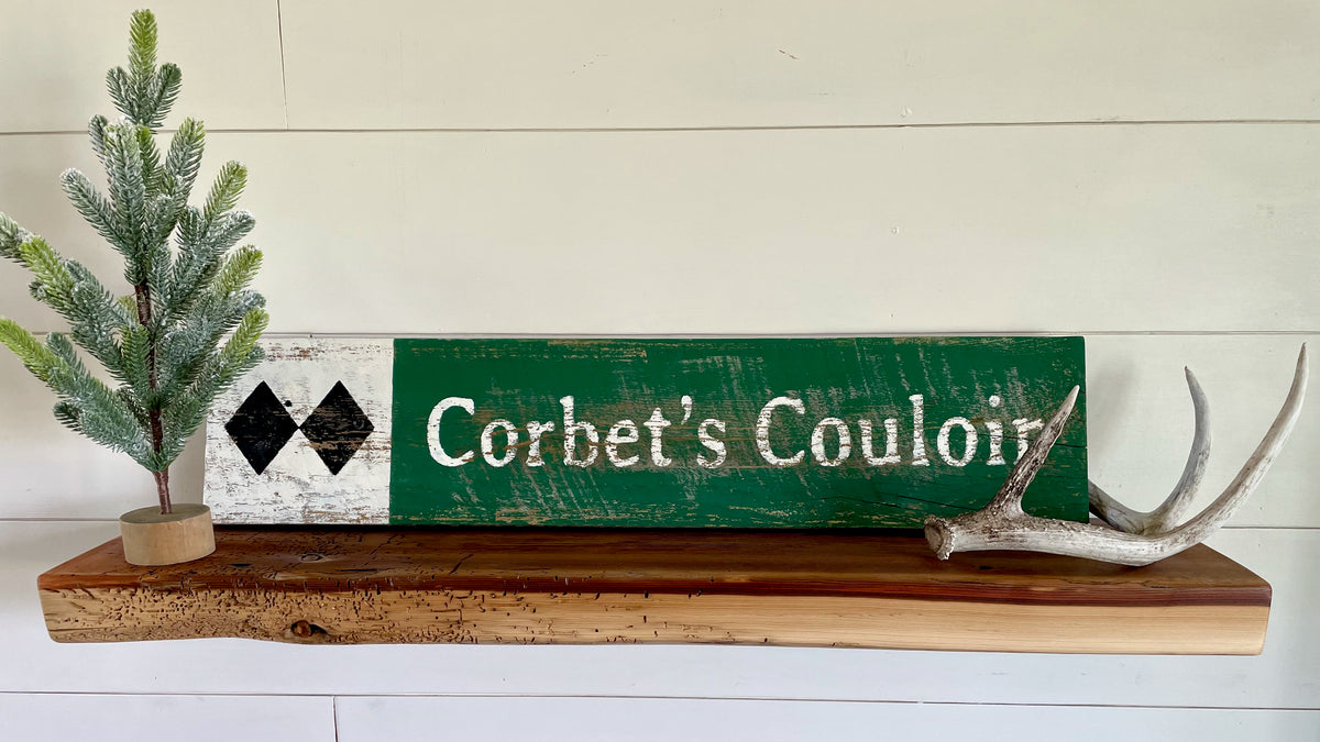 Corbet&#39;s Couloir Barnwood Sign