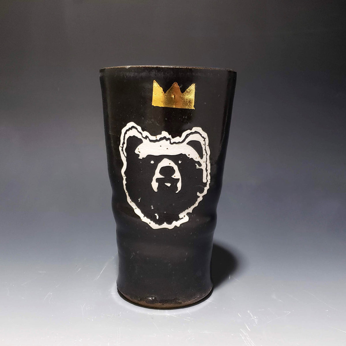 Bear Queen Pint