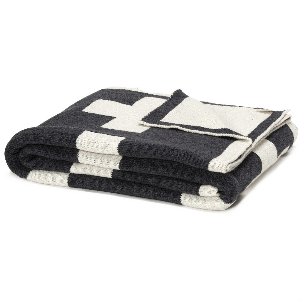 Reversible Swiss Cross Throw